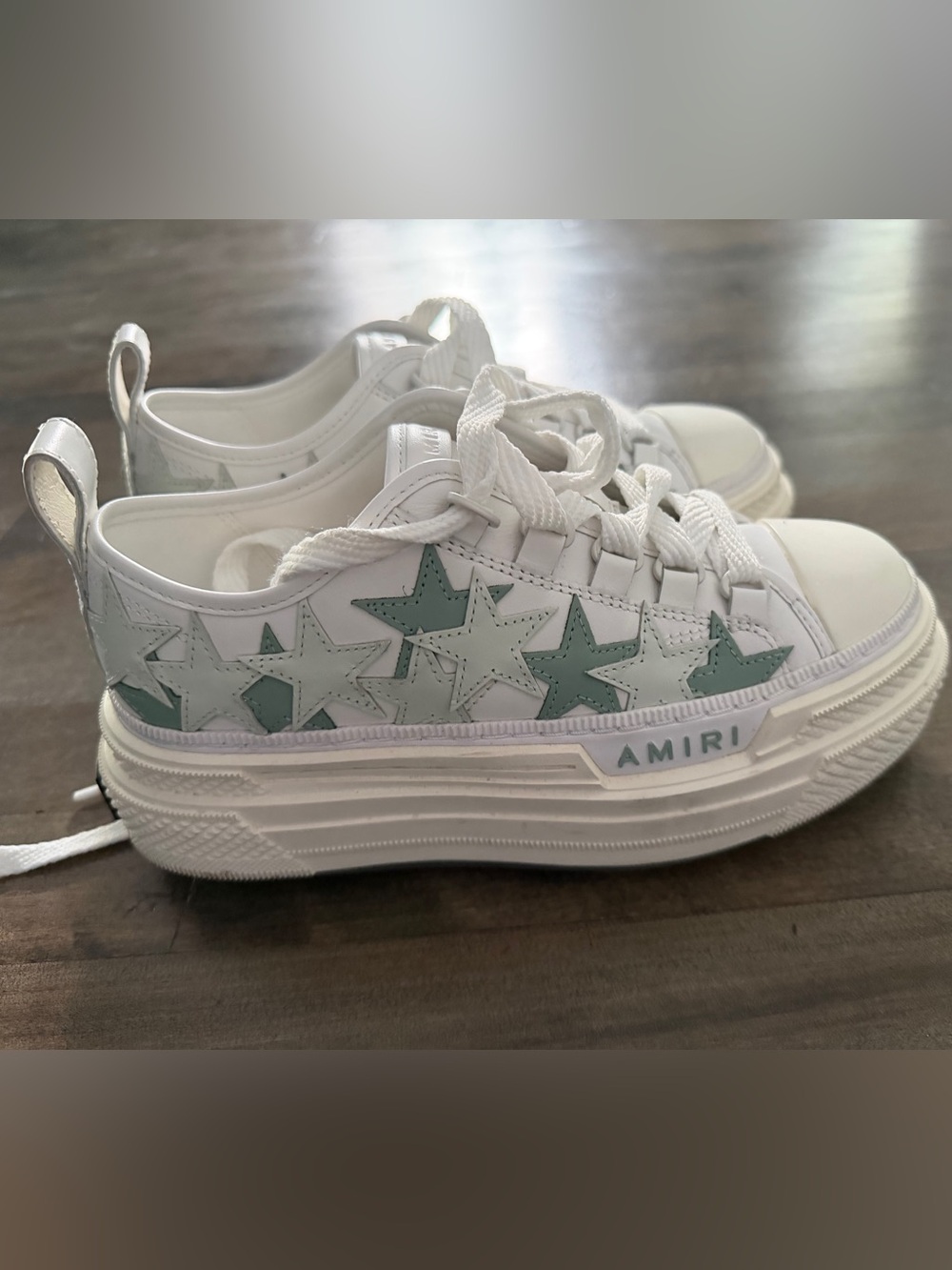 AMIRI WHITE & GREEN PLATFORM STARS COURT LOW SNEAKERS